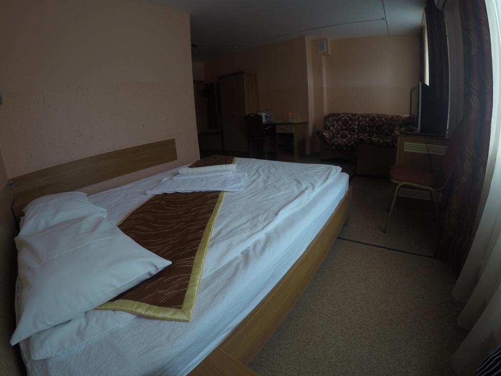 Kurmet Hotel Oral Cameră foto